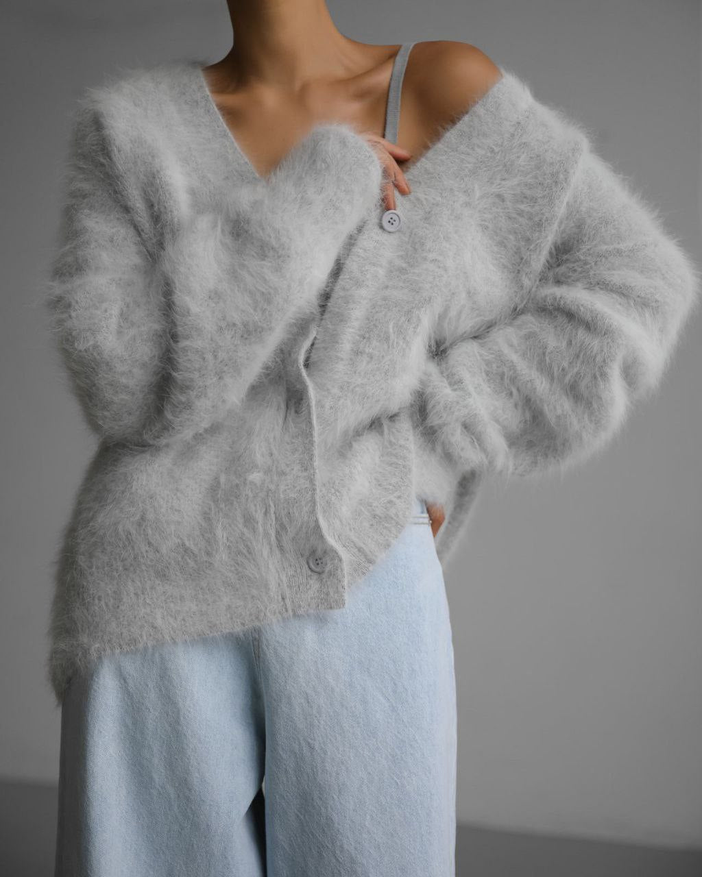 Cardigan boutonné à col en V ample Mode automne hiver Pull tricoté à simple boutonnage Haut Vêtements pour femmes